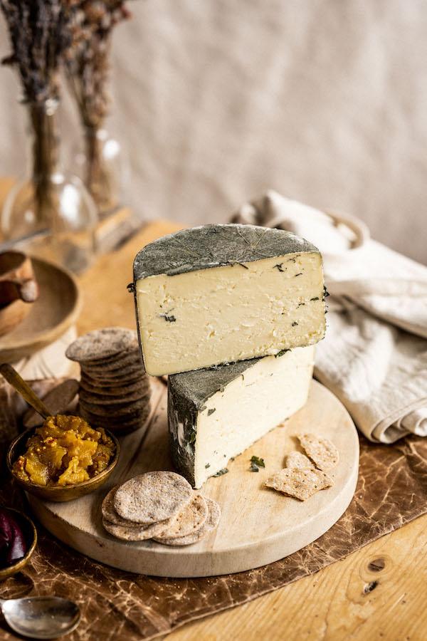 Cornish Yarg - Lynherd Dairies - Pipers Farm